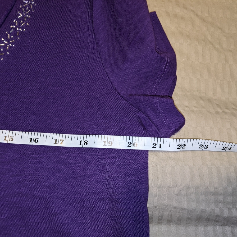 "New* Embellished T-shirt, purple in XL - Picture 5 of 6